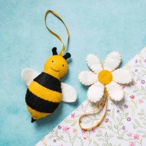 Mini kit feutrine l'abeille et sa fleur
