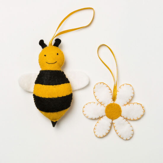 Mini kit feutrine l'abeille et sa fleur4